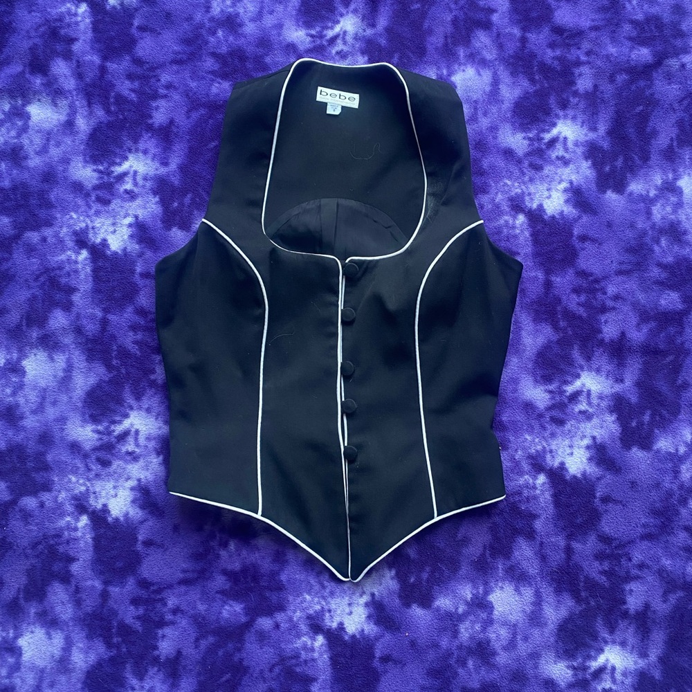 ❗️SOLD❗️bebe black suit vest with white lining